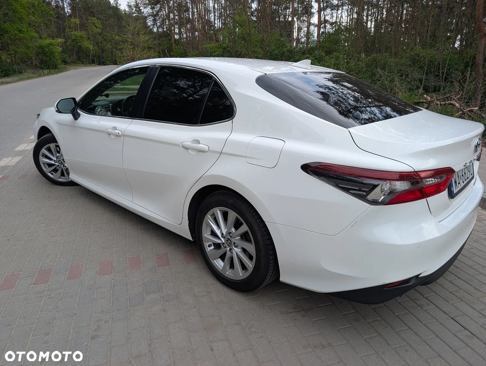 Toyota Camry 2.5 Hybrid Comfort CVT - 4