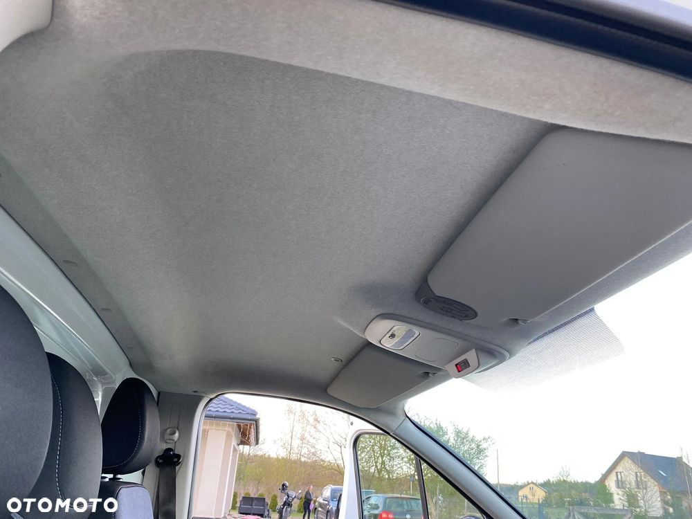 Opel VIVARO - 23