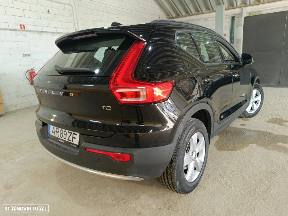 Volvo XC 40 1.5 T2 Essential Auto - 3