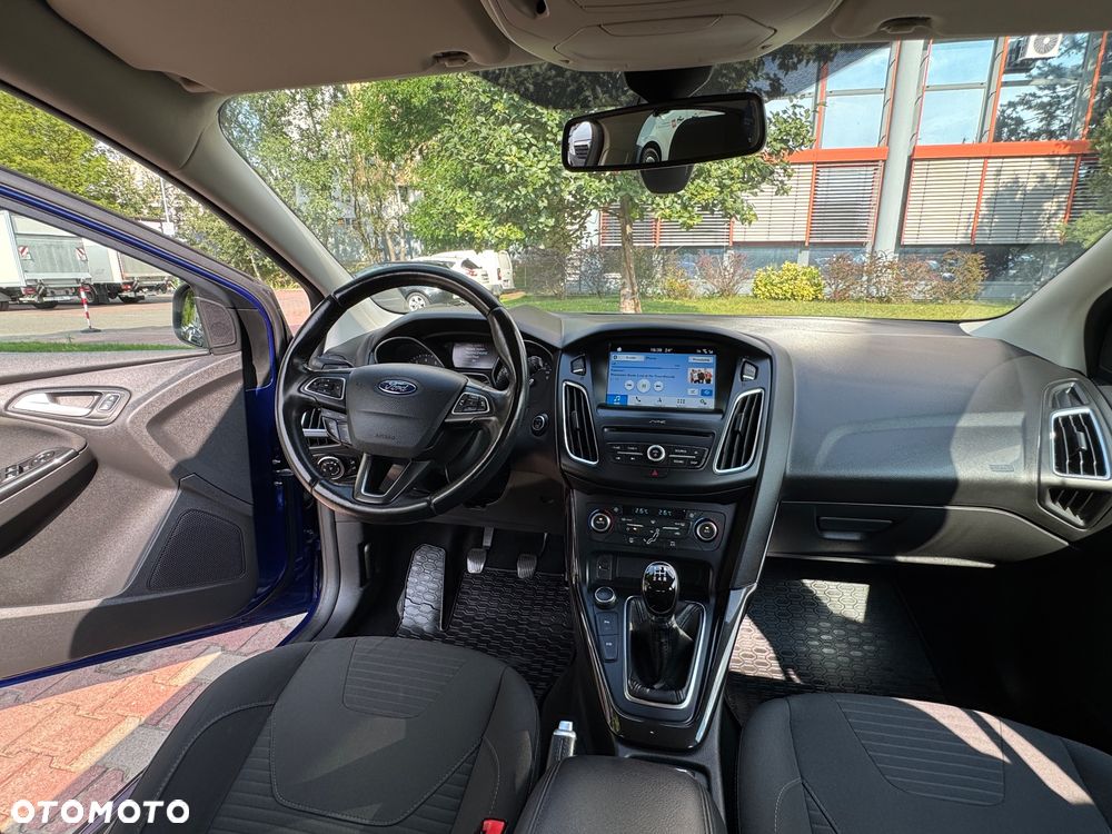 Ford Focus 1.6 Titanium - 16