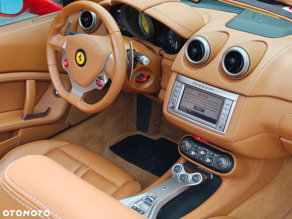 Ferrari California F1 - 12