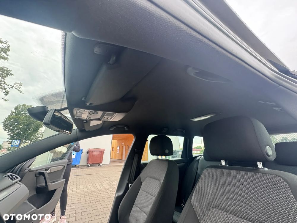 Volkswagen Passat - 33