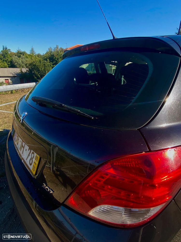 Peugeot 207 - 15