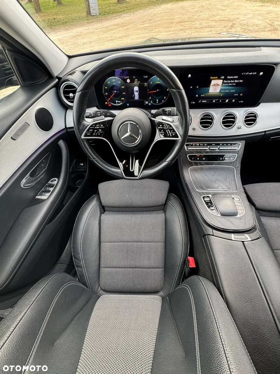 Mercedes-Benz Klasa E 220 d T 9G-TRONIC - 17