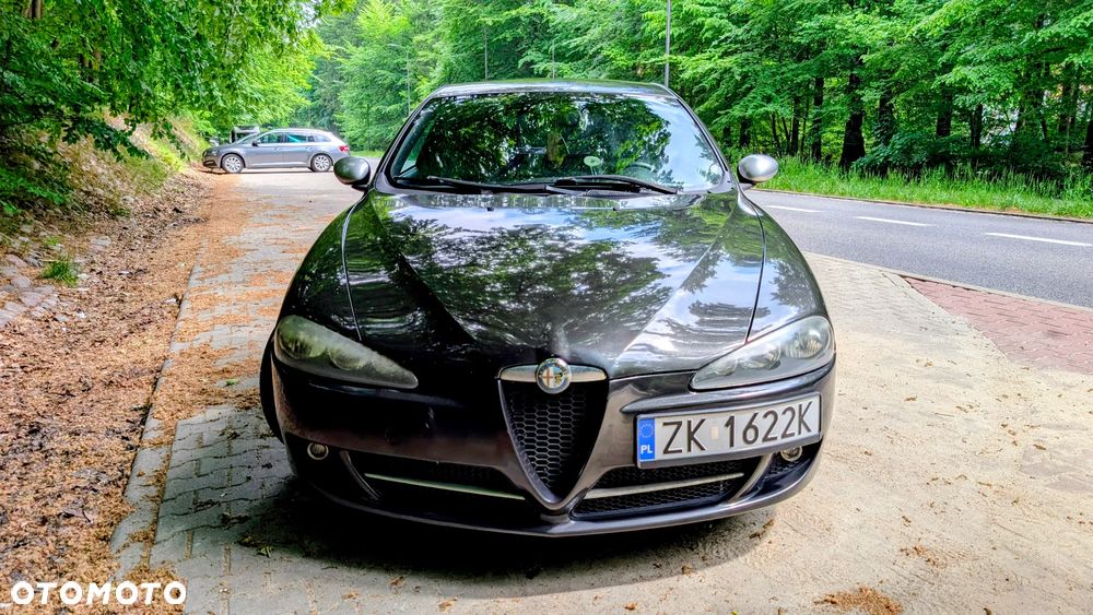 Alfa Romeo 147 1.9 JTD 16V Q2 - 17