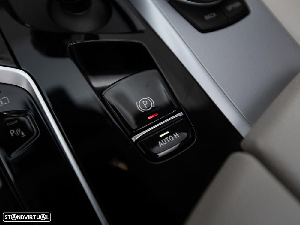 BMW 520 e - 25