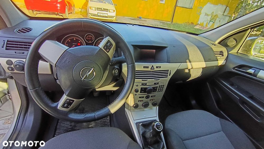 Opel Astra - 8