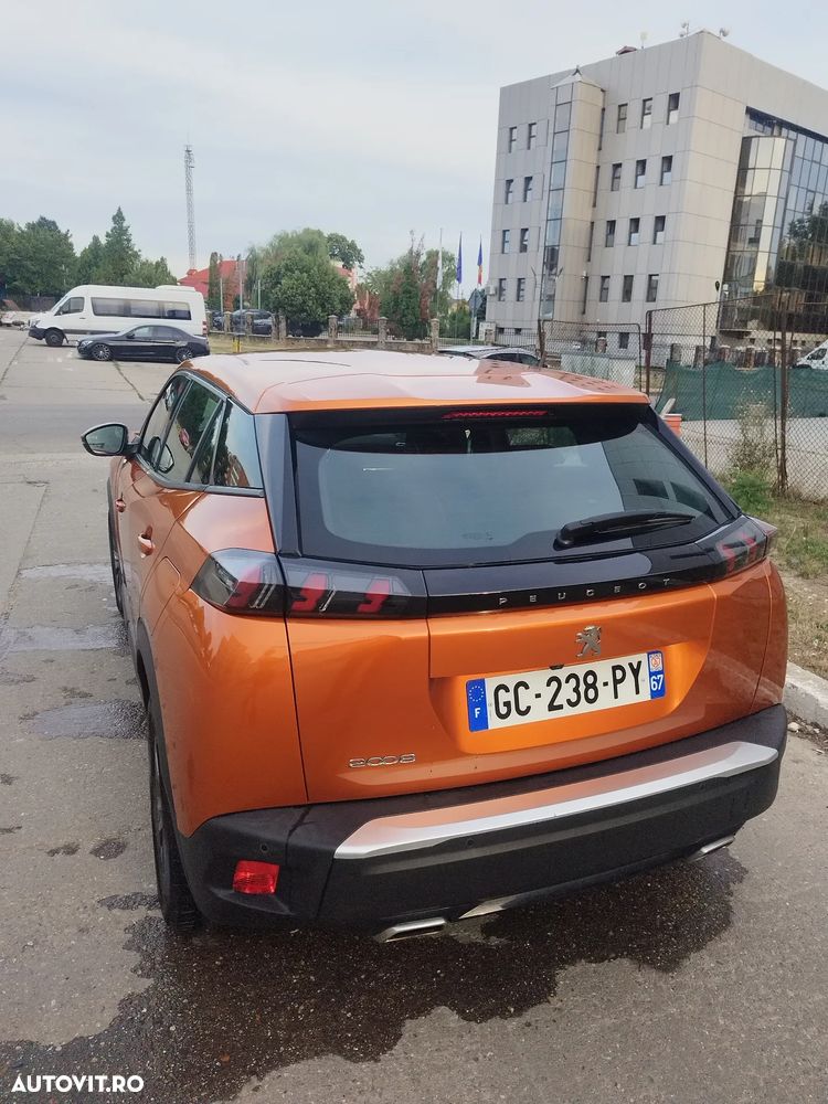 Peugeot 2008 PureTech 130 EAT8 Active Pack - 4