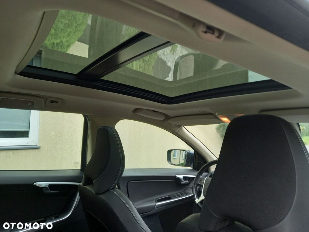 Volvo XC 60 D3 Geartronic Summum - 23