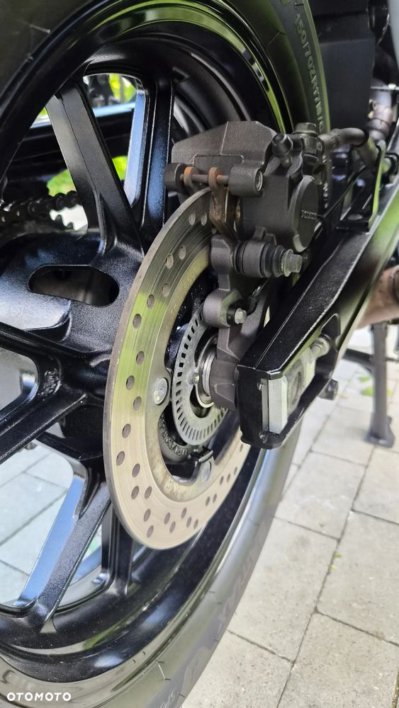Suzuki V-STROM - 21