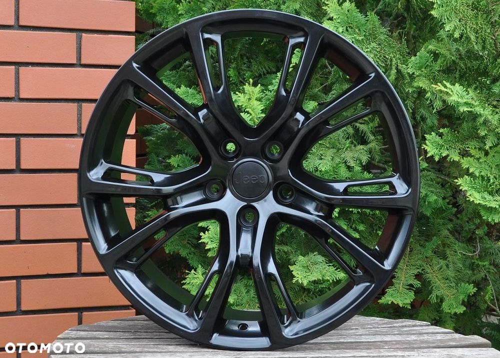 568 B FELGI 20 10j 5x127 JEEP GRAND CHEROKEE SRT8 - 4