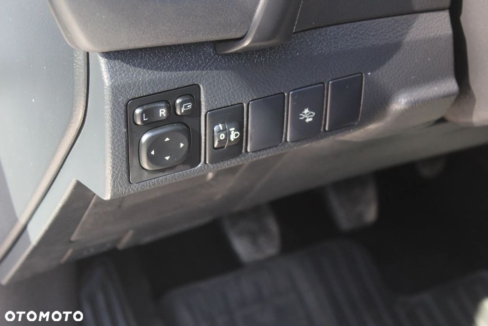 Toyota Auris 1.33 Dual-VVT-i Comfort - 12