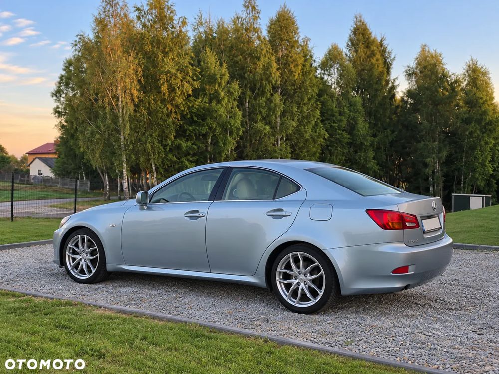 Lexus IS 220 D Elegance - 8