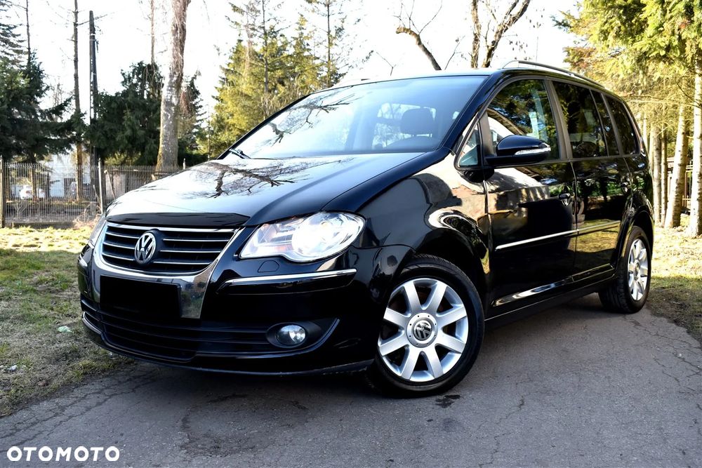 Volkswagen Touran 2.0 TDI DPF Highline - 39