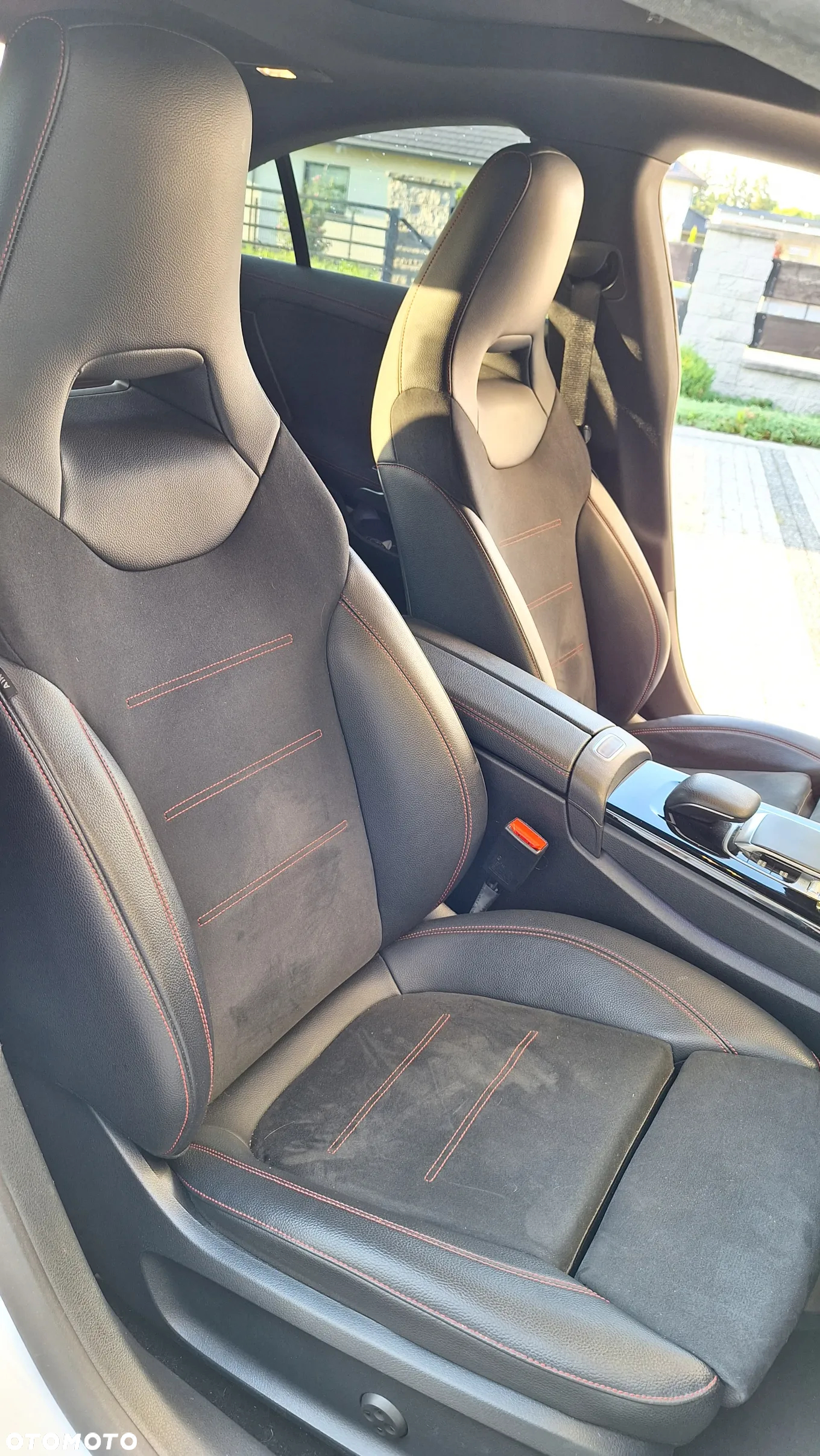 Mercedes-Benz CLA 220 4-Matic AMG Line 7G-DCT - 8