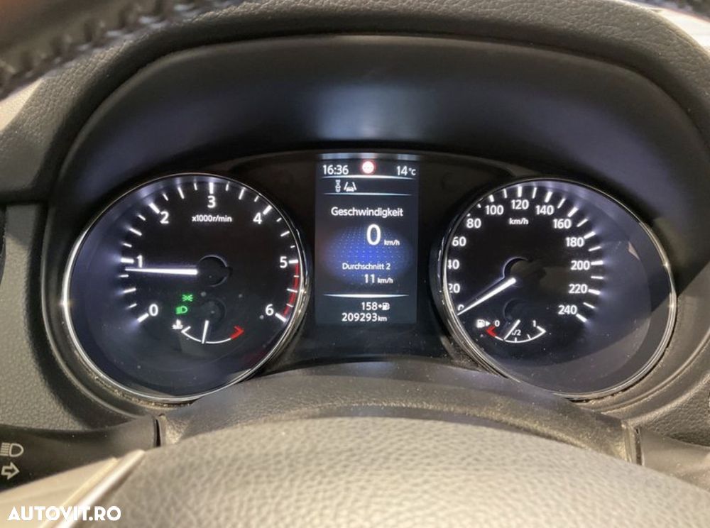 Nissan Qashqai 1.5 DCI Start/Stop Tekna - 11