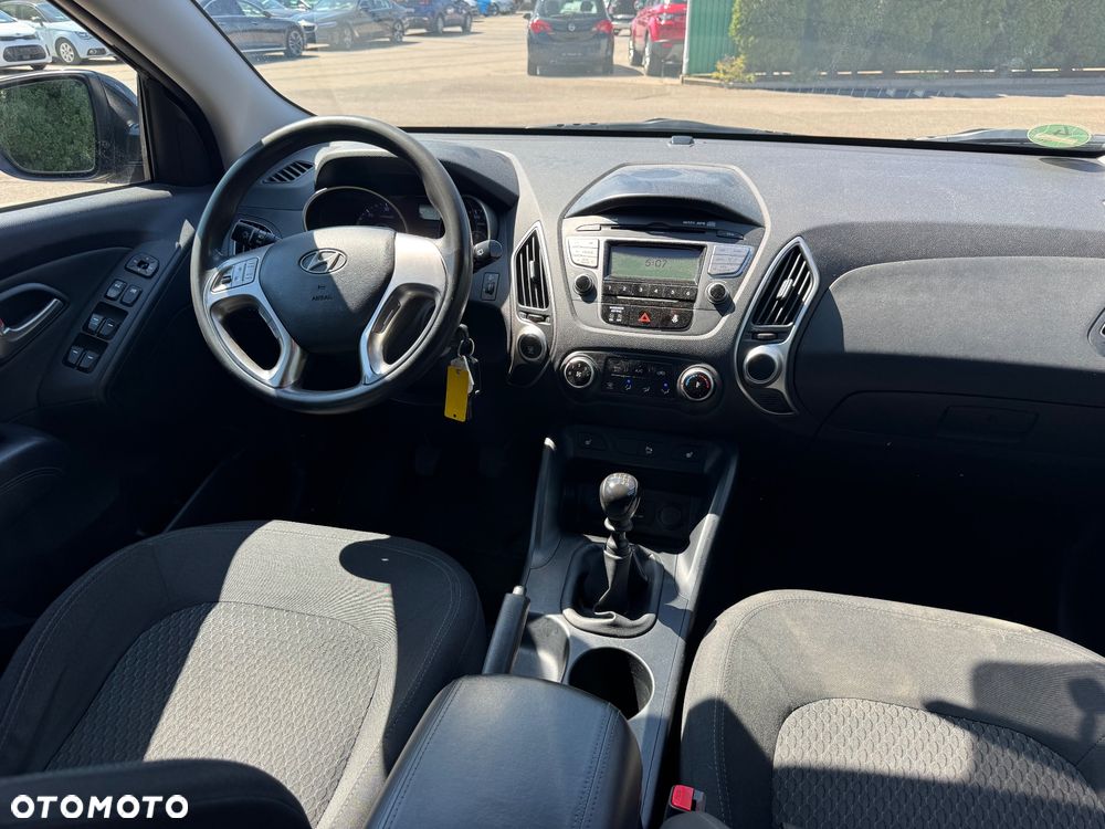 Hyundai Tucson 2.0 CRDi VGT 2WD GLS - 10