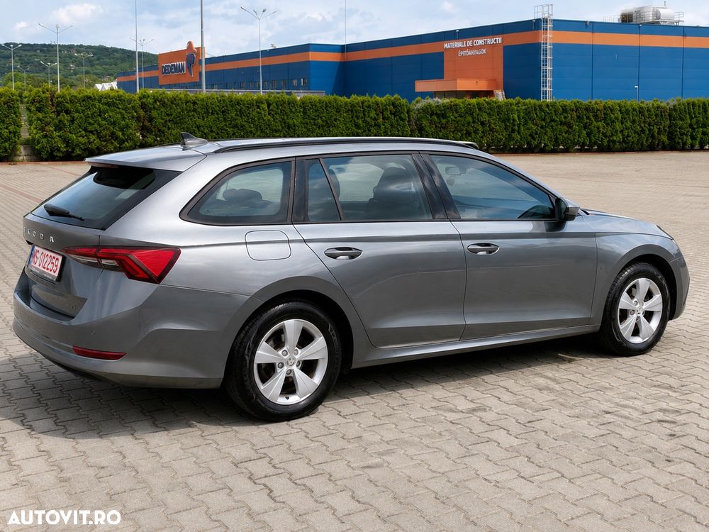 Skoda Octavia 2.0 TDI DSG Style - 3