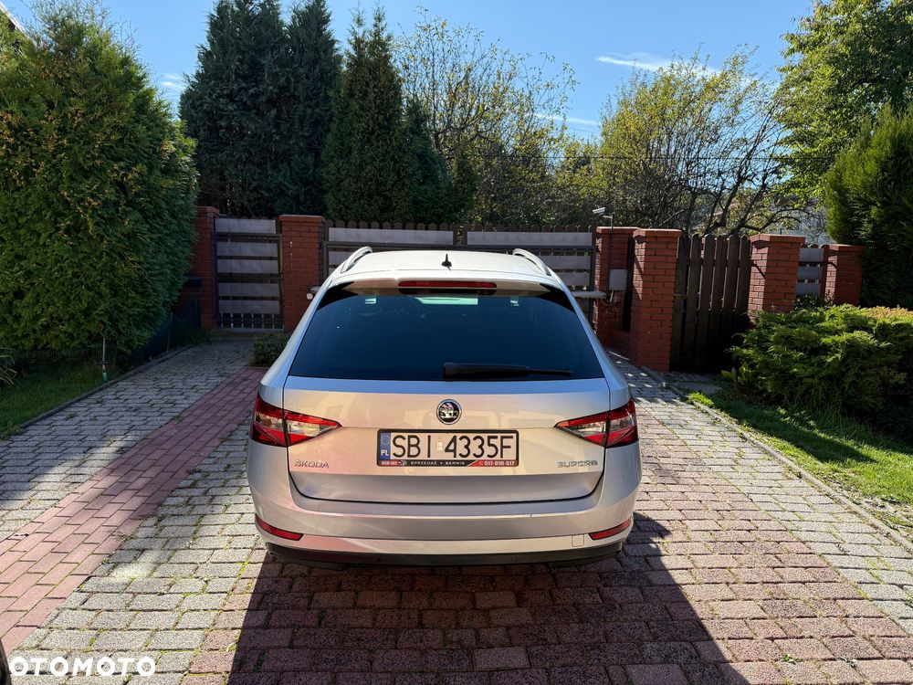Skoda Superb Combi 2.0 TDI Ambition - 7