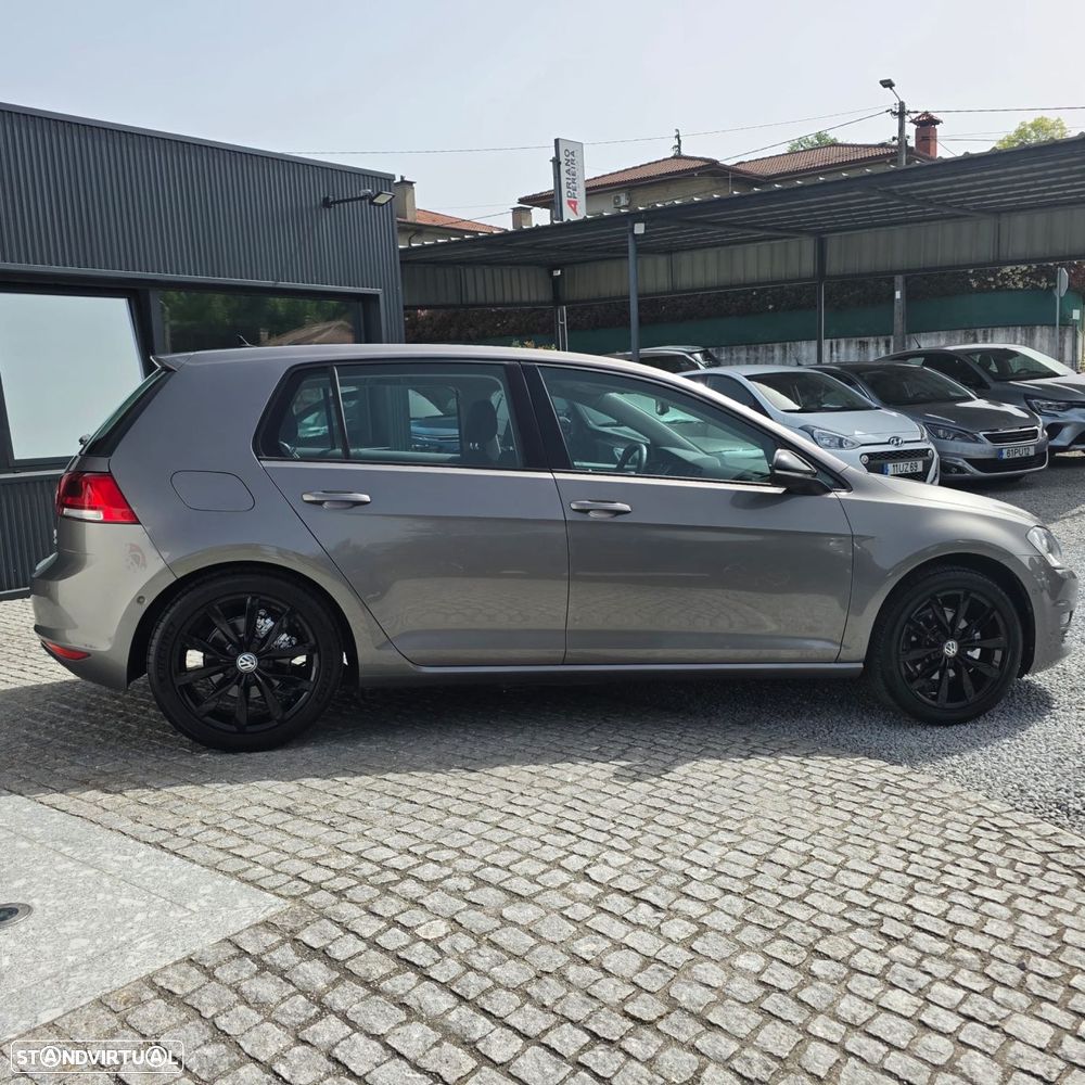 VW Golf 1.6 TDi Highline - 13