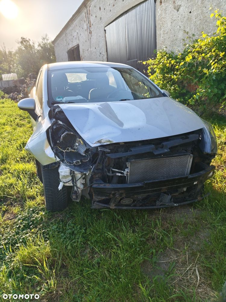 Kia Rio - 3