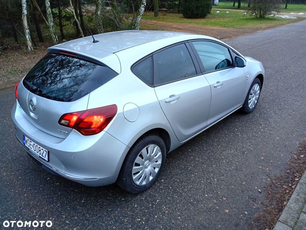 Opel Astra - 19