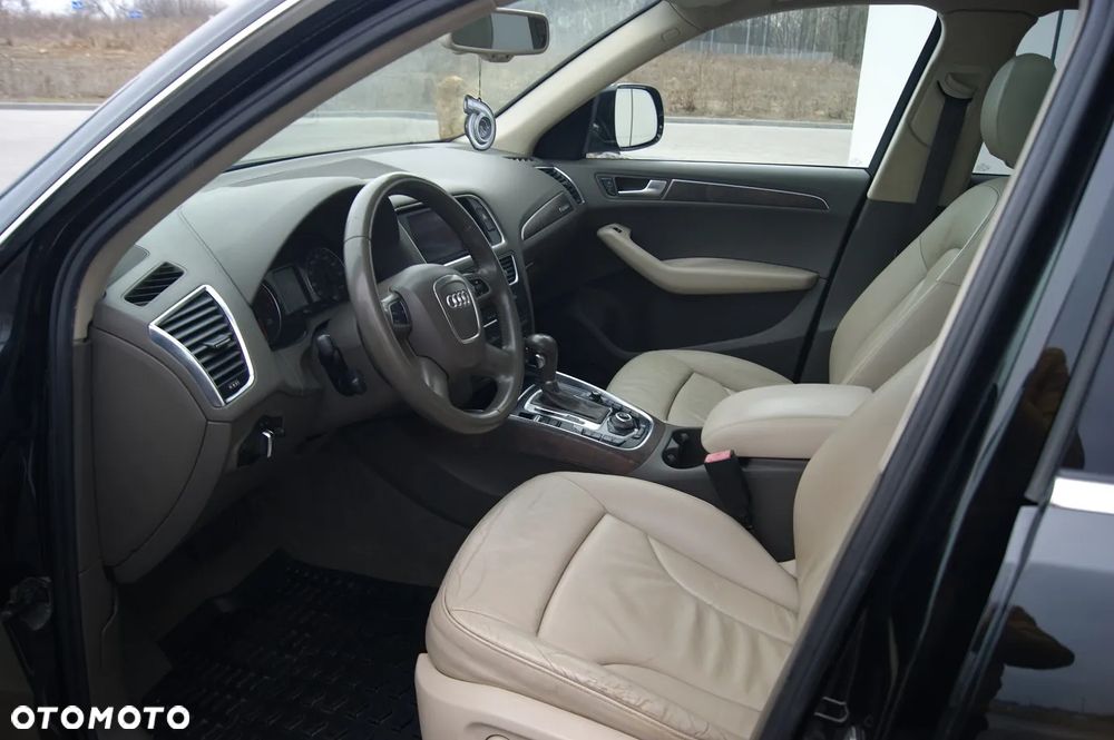 Audi Q5 3.2 FSI Quattro S tronic - 33