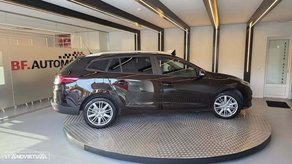 Renault Mégane Sport Tourer 1.5 dCi Dynamique S - 8