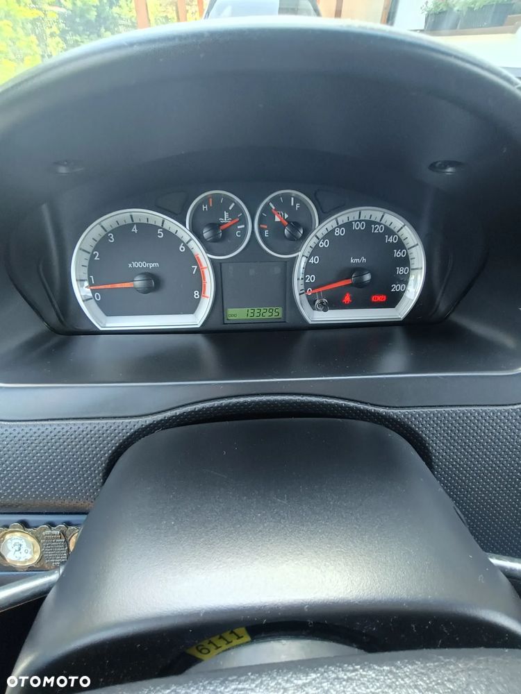 Chevrolet Aveo 1.2 16V Base / Classic - 8