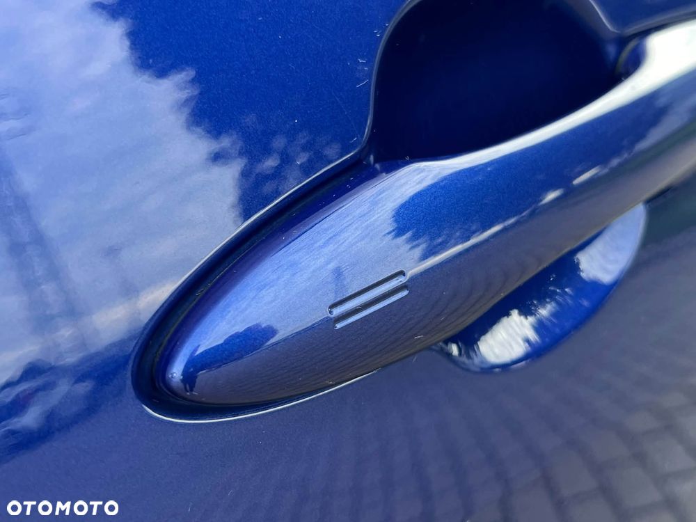 Toyota Yaris - 12