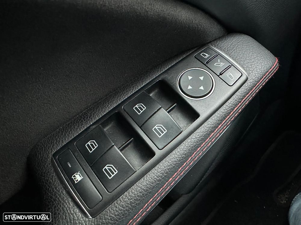 Mercedes-Benz A 180 d AMG Line - 19