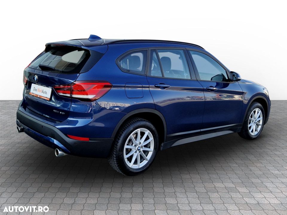 BMW X1 xDrive20i AT - 8