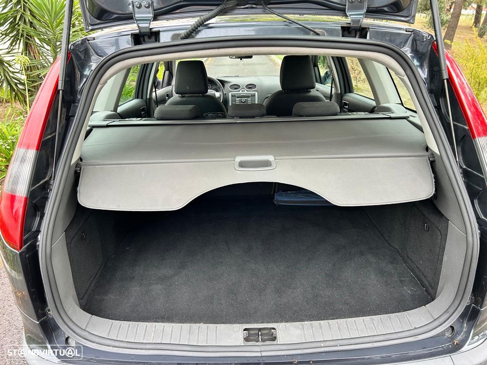 Ford Focus SW 1.6 TDCi Trend - 9