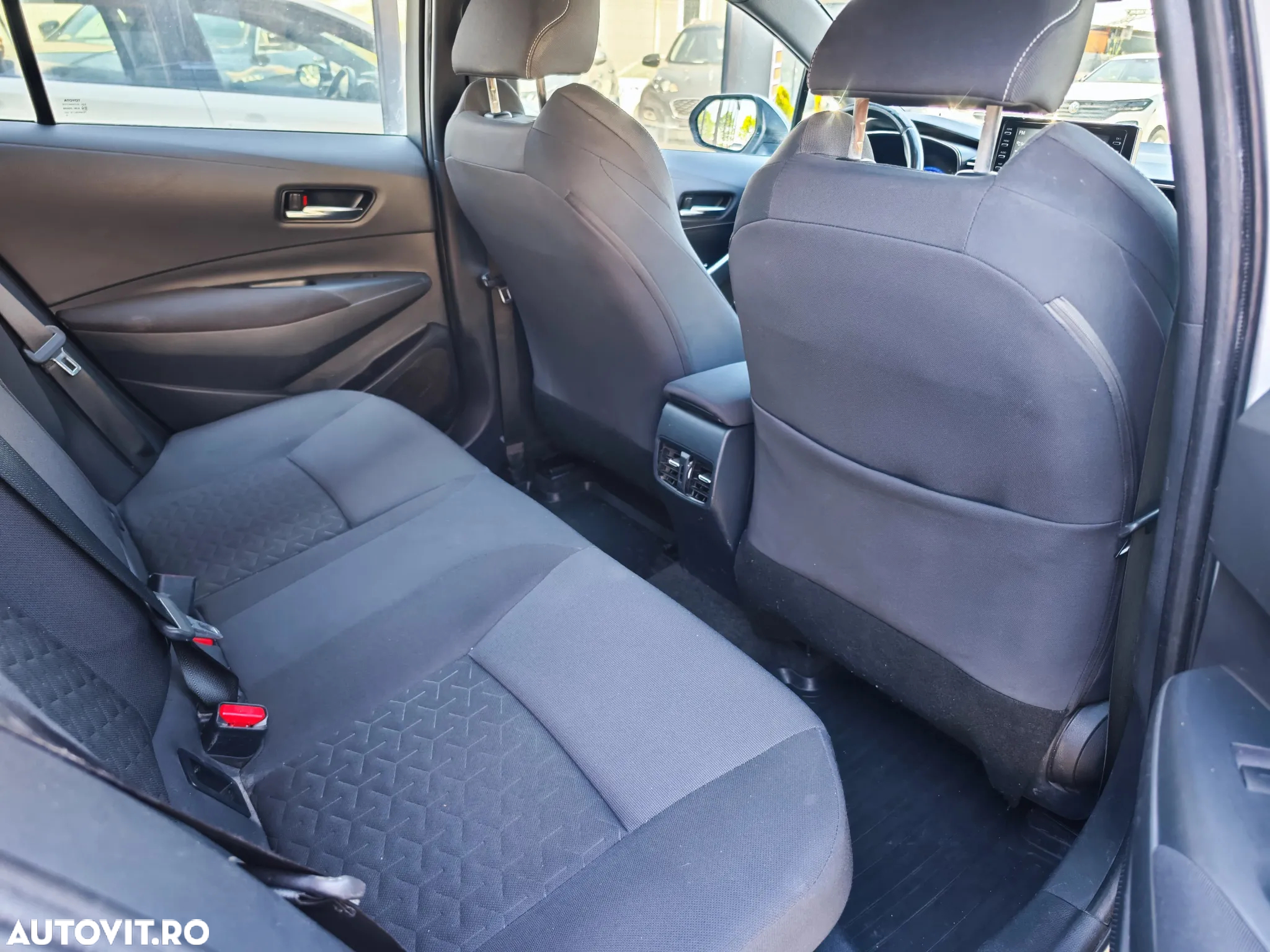 Toyota Corolla 1.8 HSD Dynamic - 16