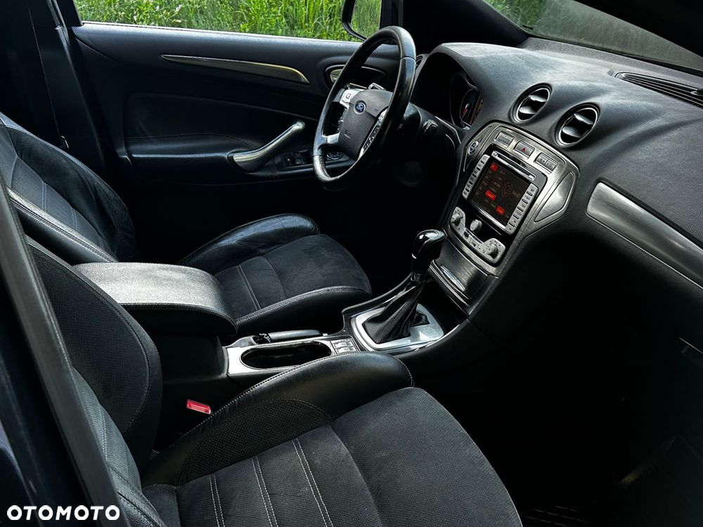 Ford Mondeo 2.3 Titanium - 10