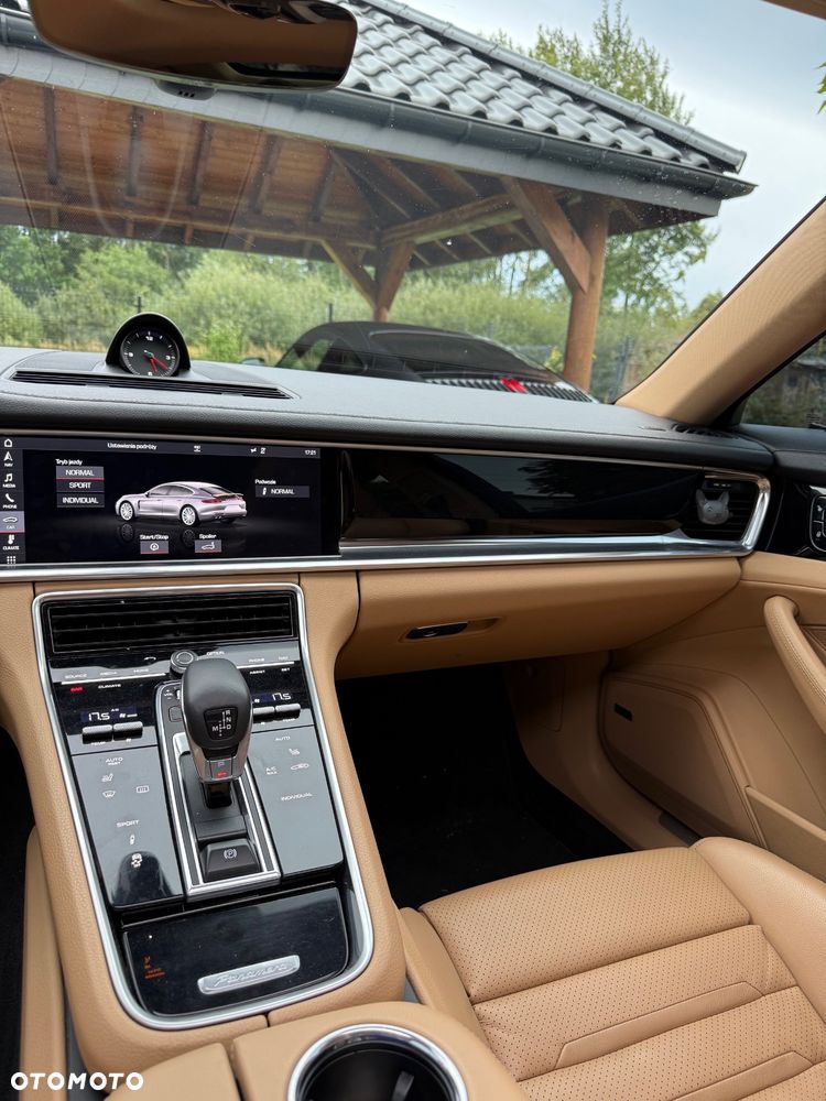Porsche Panamera Standard - 16