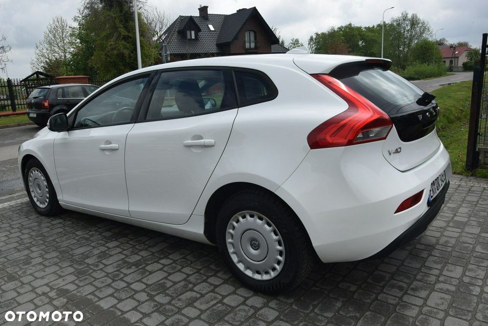 Volvo V40 D2 - 12
