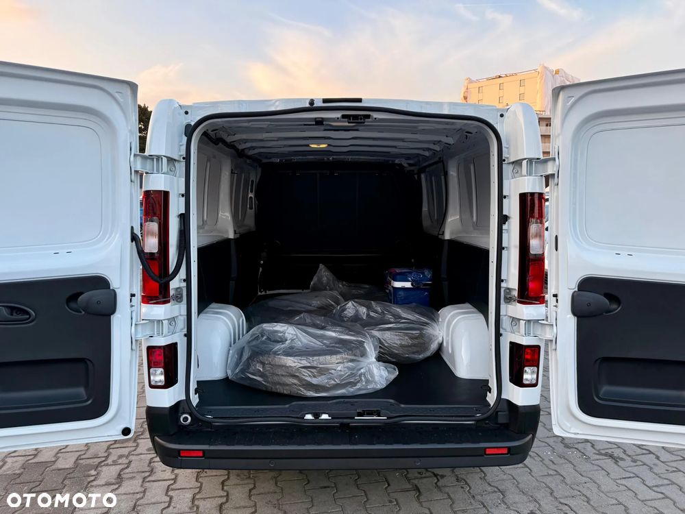 Renault Trafic - 11