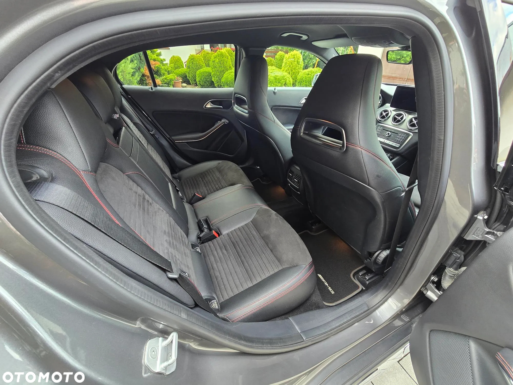Mercedes-Benz GLA 220 d 4Matic 7G-DCT AMG Line - 18