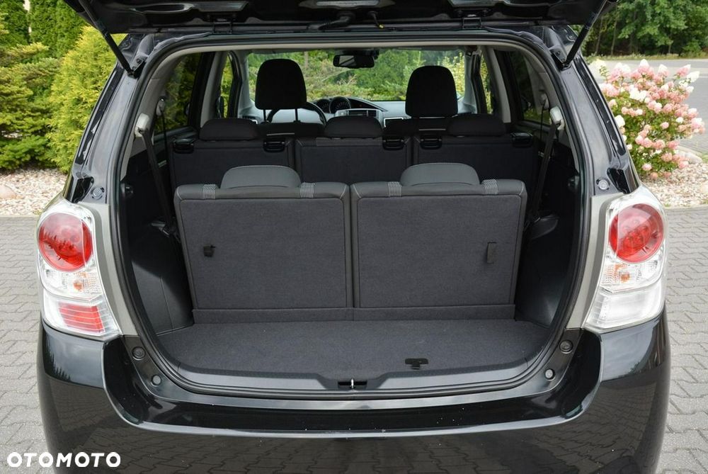 Toyota Verso 1.8 Premium 7os EU6 - 14