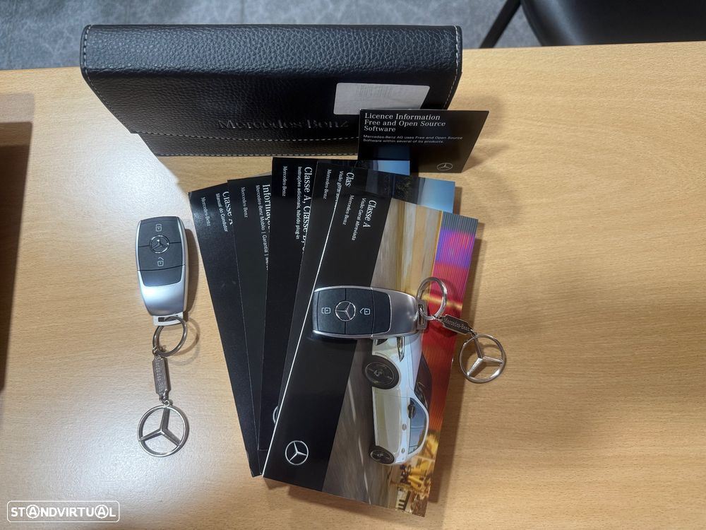 Mercedes-Benz A 250 e AMG Line - 61