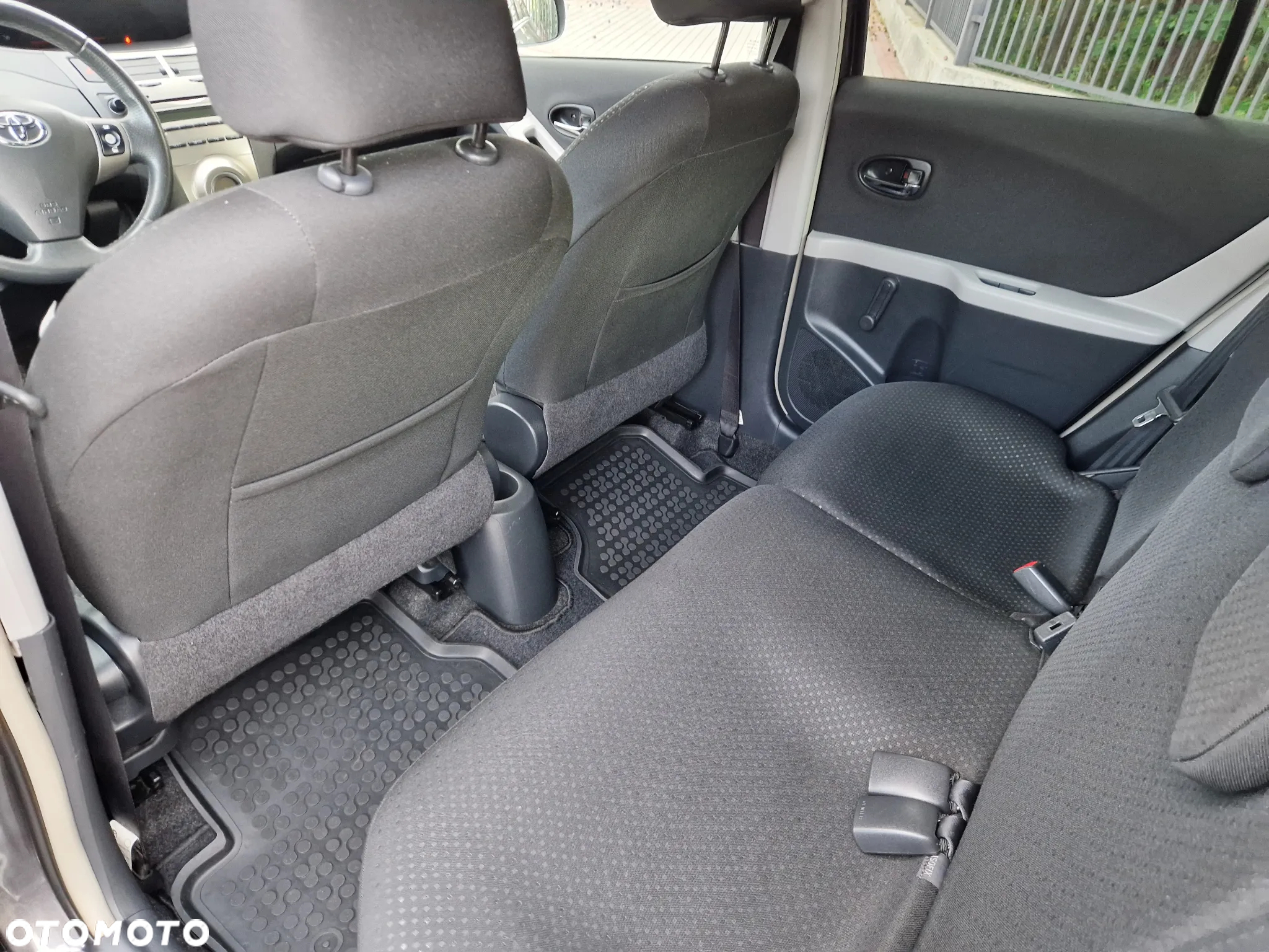 Toyota Yaris 1.33 Sol - 26