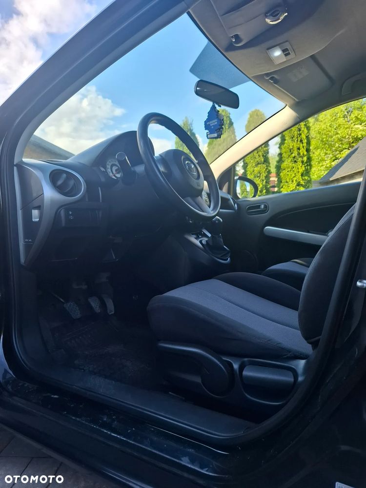 Mazda 2 - 12