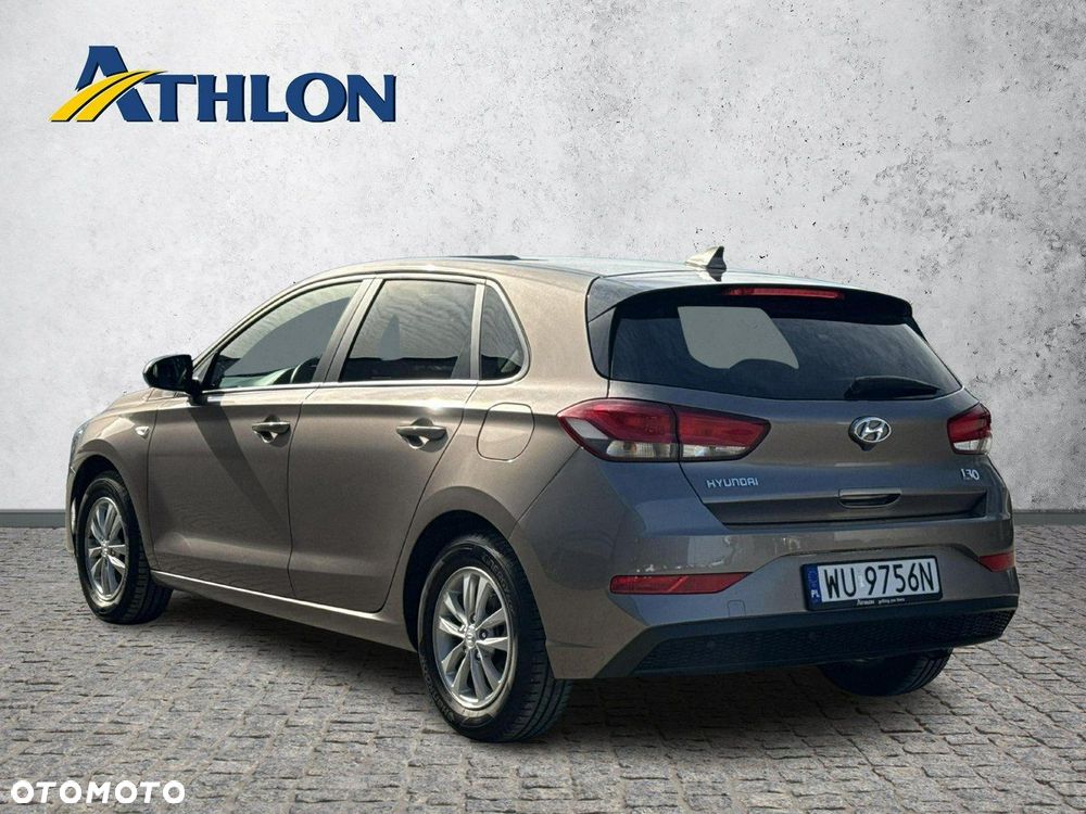 Hyundai i30 1.5 DPI Classic + - 3