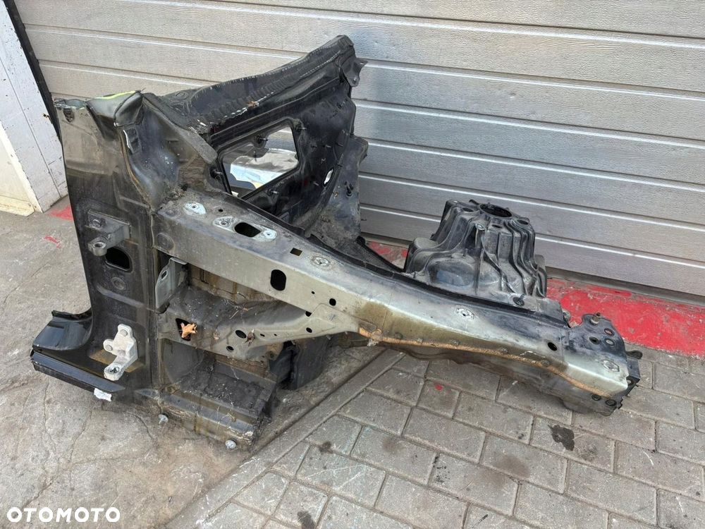 MERCEDES E-KLASA W213 ĆWIARTKA PRAWA PRZÓD - 3