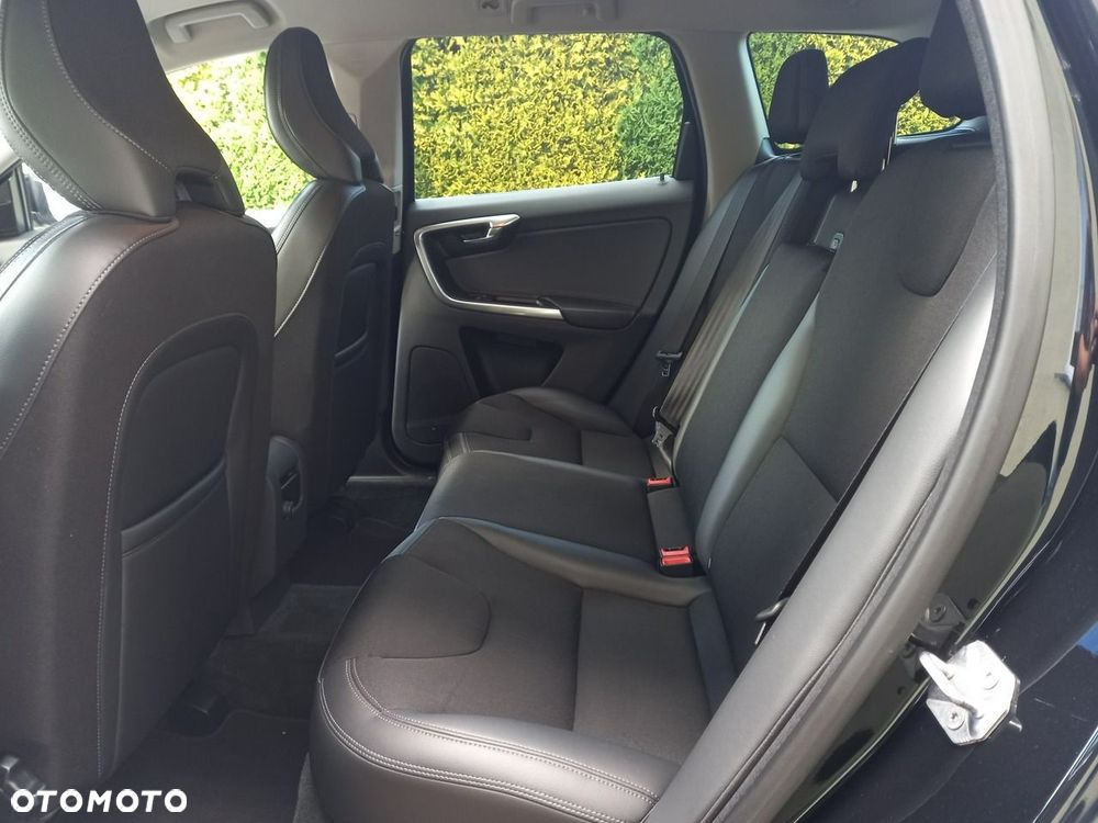 Volvo XC 60 D4 Geartronic Summum - 27