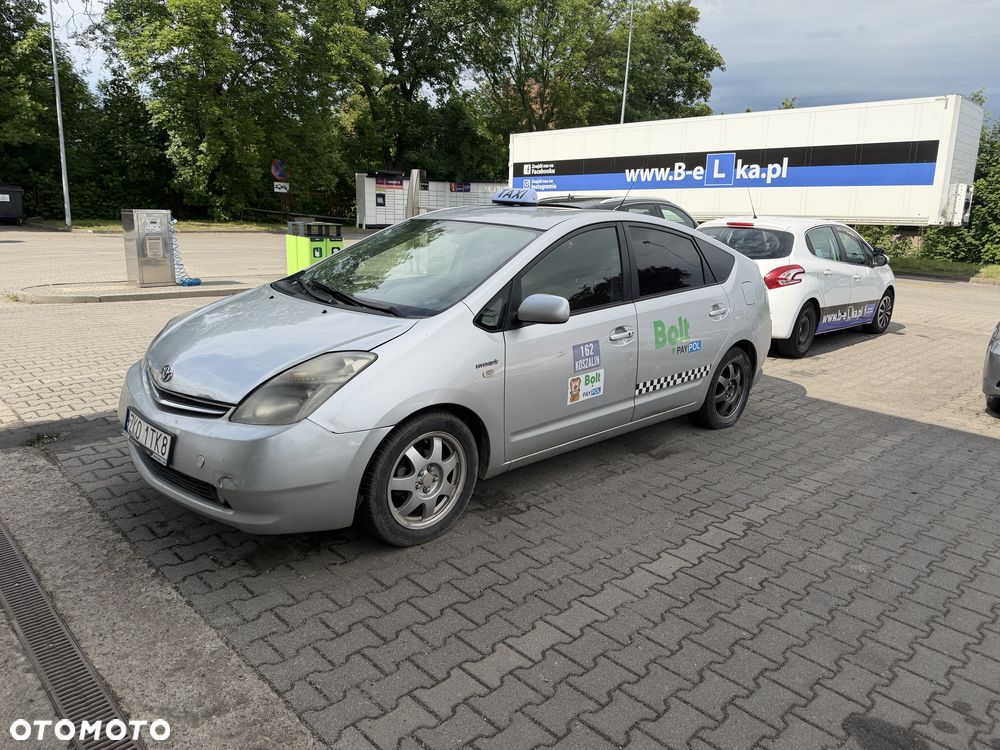 Toyota Prius - 8