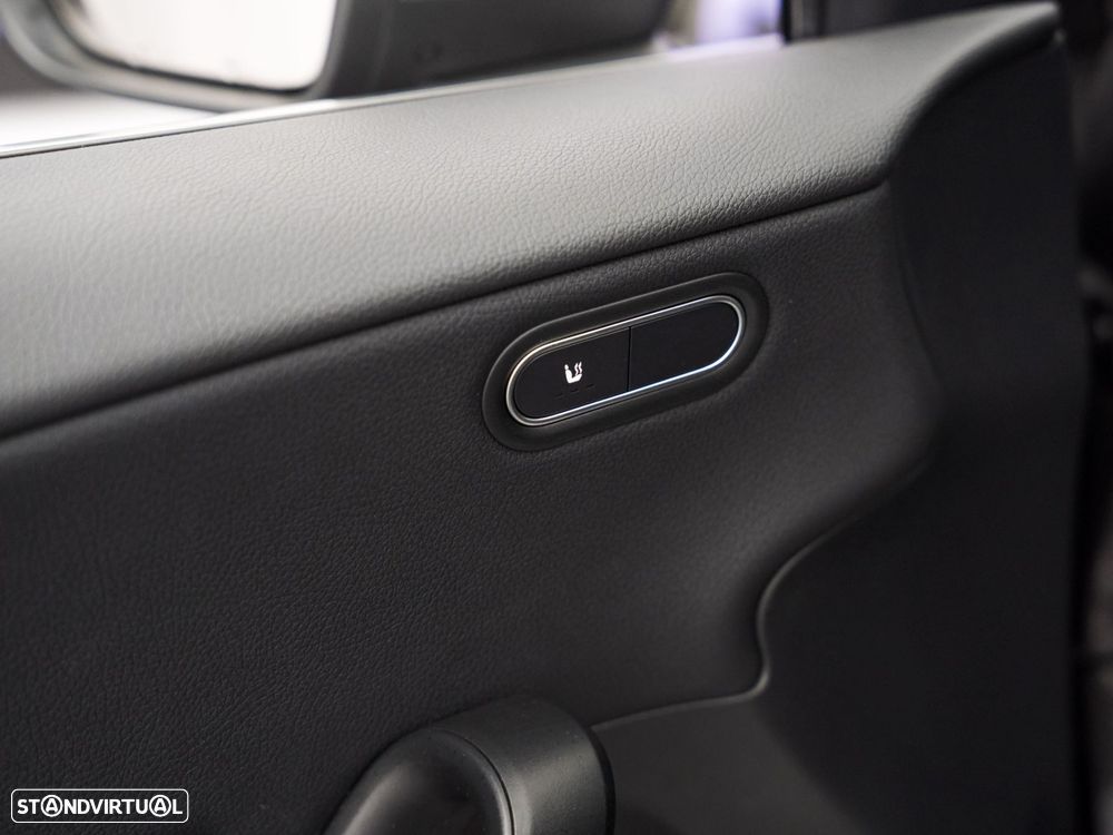 Mercedes-Benz A 250 e - 17