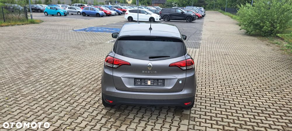 Renault Scenic - 11