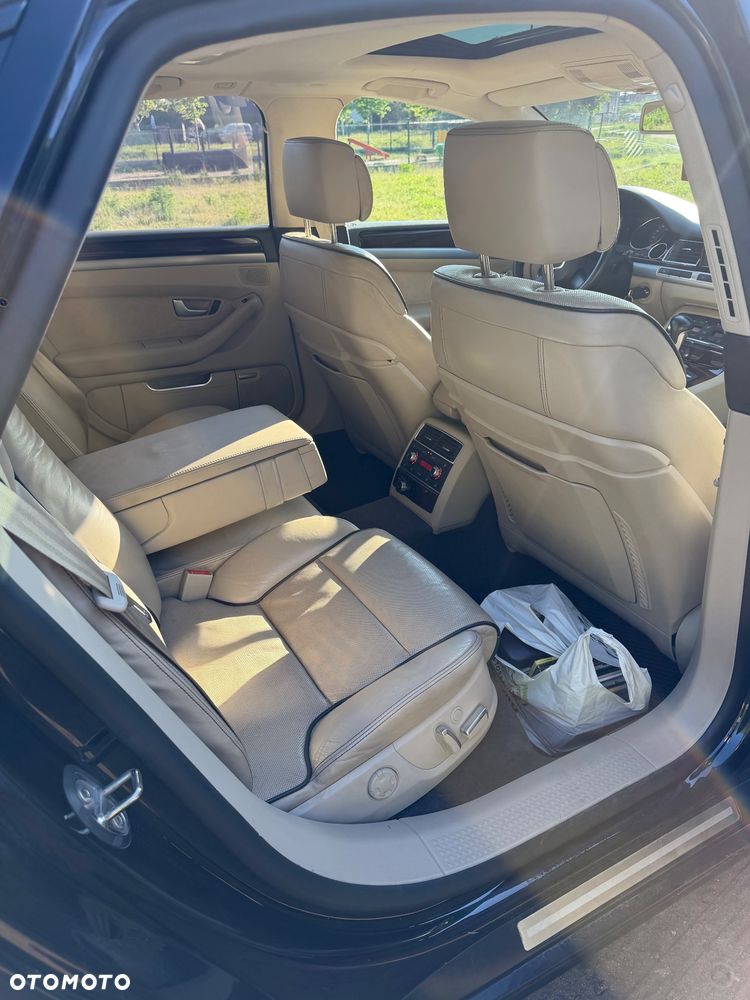 Audi A8 4.2 FSI Quattro - 10